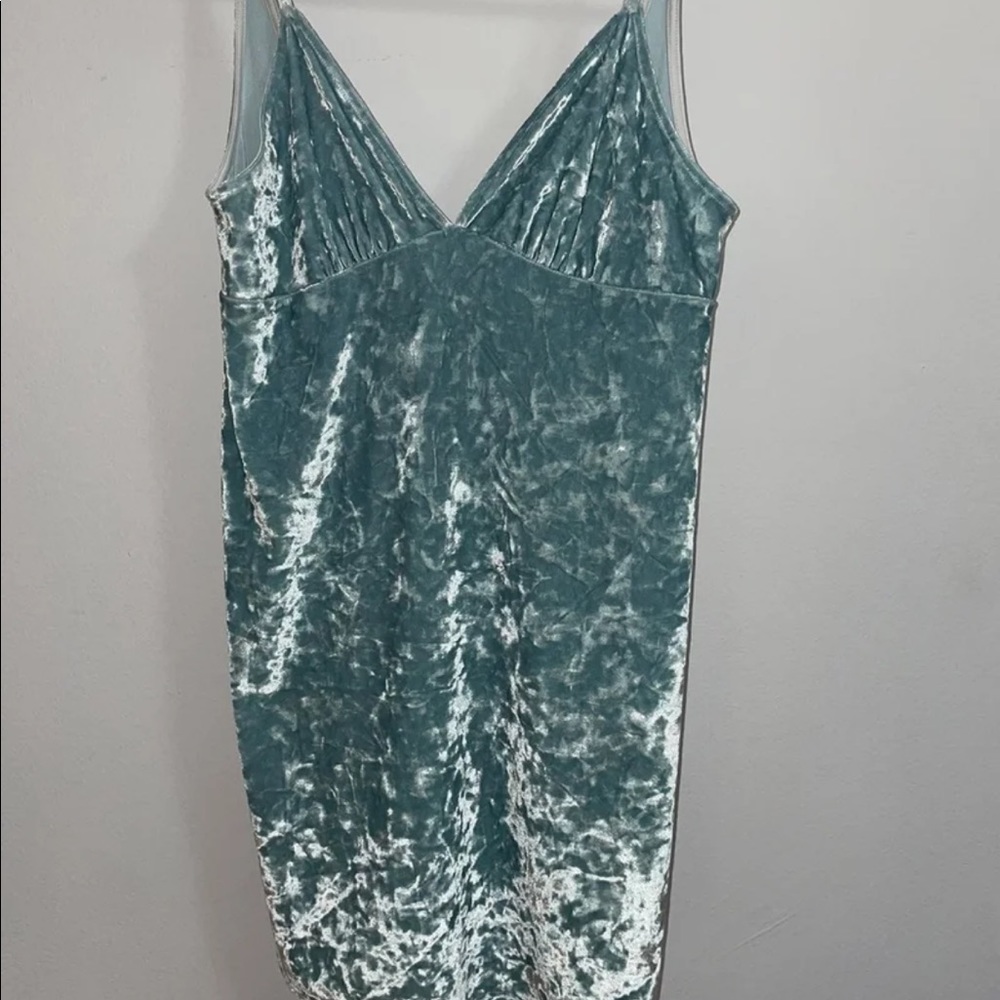 NWT Forever 21 Velvet Oversized Dress- Small